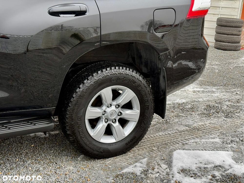 Toyota Land Cruiser LC 2.8 D-4D Premium - 24