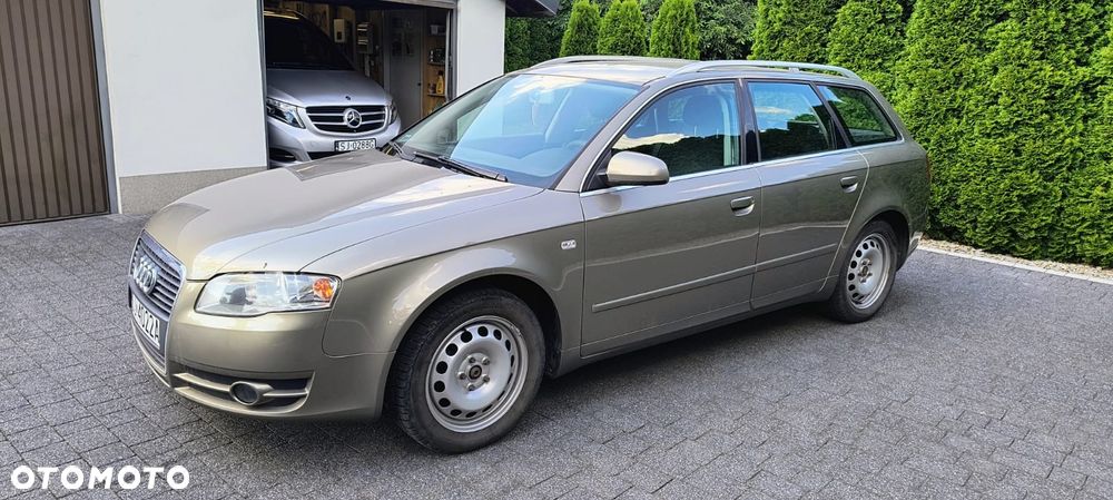 Audi A4 Avant - 1