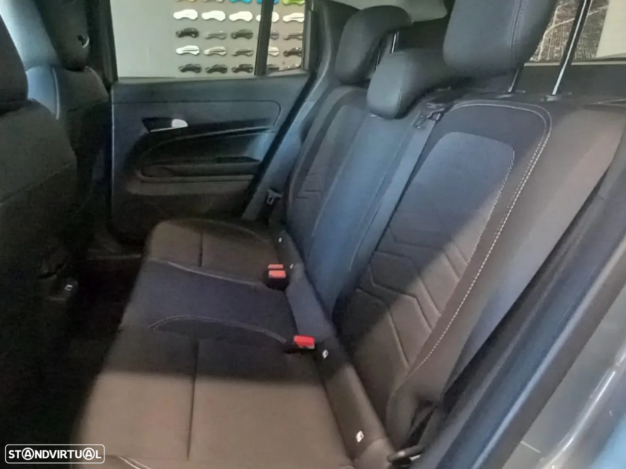 Jeep Avenger 1.2 e-Hybrid Altitude DCT - 11