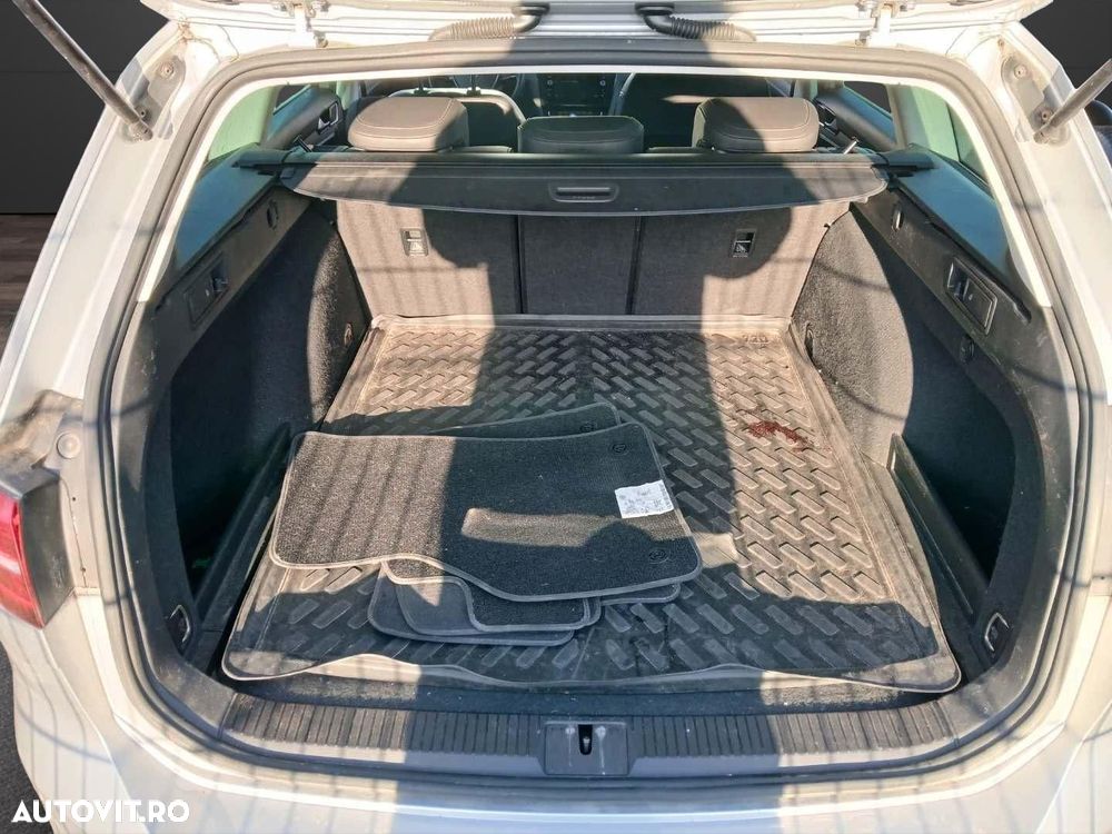 Volkswagen Passat 2.0 TDI DSG (BlueMotion Technology) Highline - 11