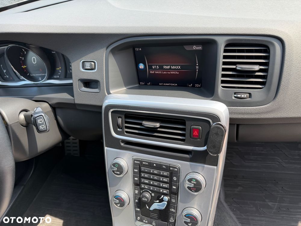 Volvo V60 Cross Country T5 AWD Geartronic Summum - 13