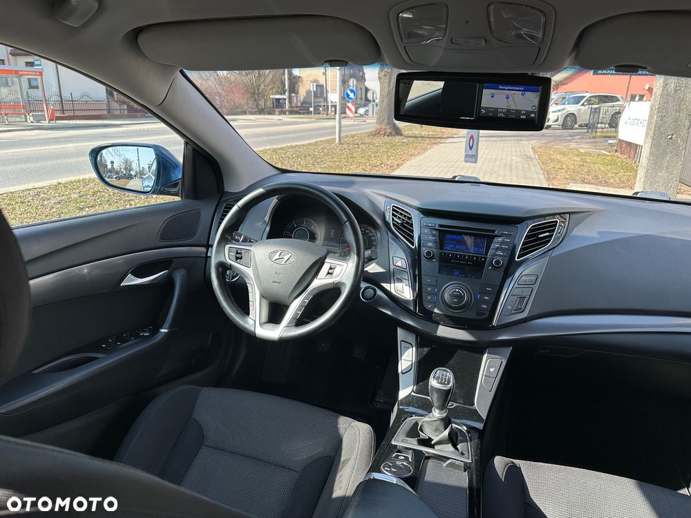 Hyundai i40 i40cw 1.7 CRDi Fifa World Cup Edition - 16
