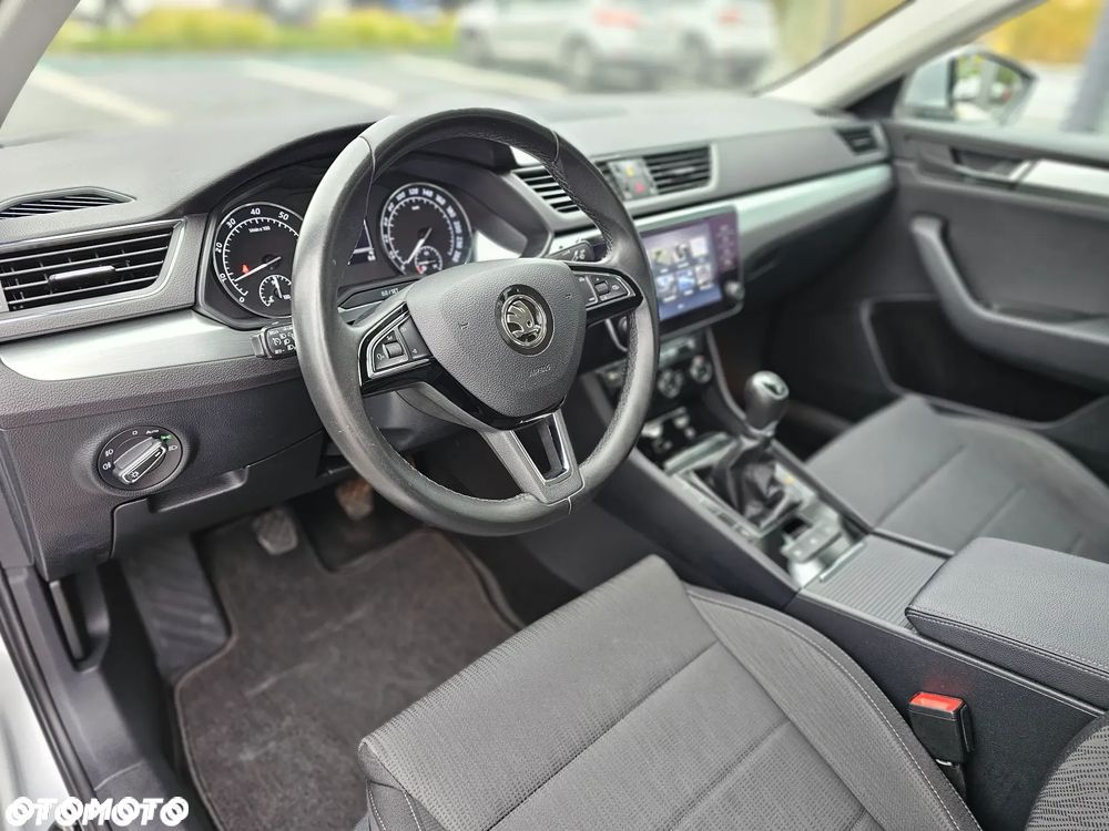 Skoda Superb 1.5 TSI Ambition - 14