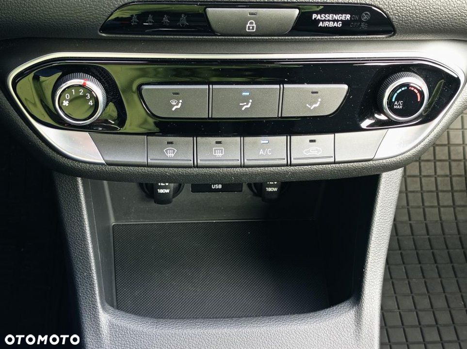 Hyundai i30 - 28