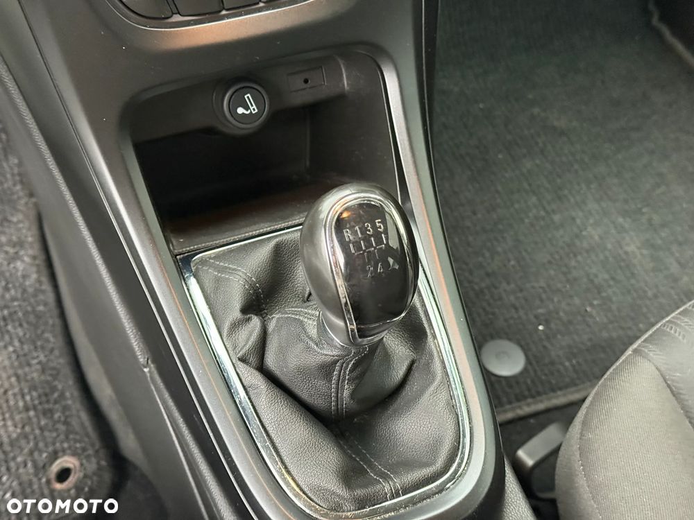 Opel Astra - 16