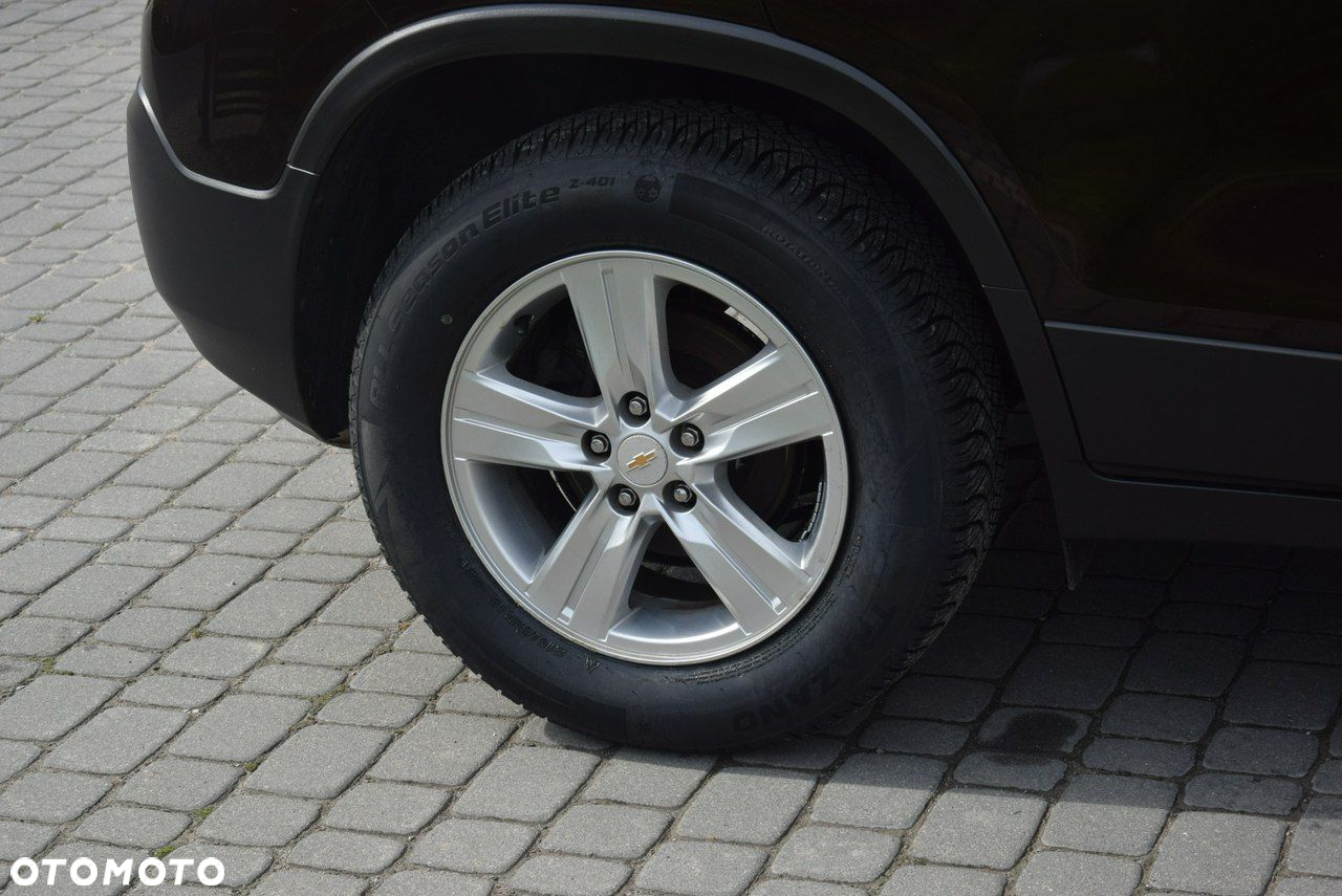 Chevrolet Trax 1.4 T LS - 30