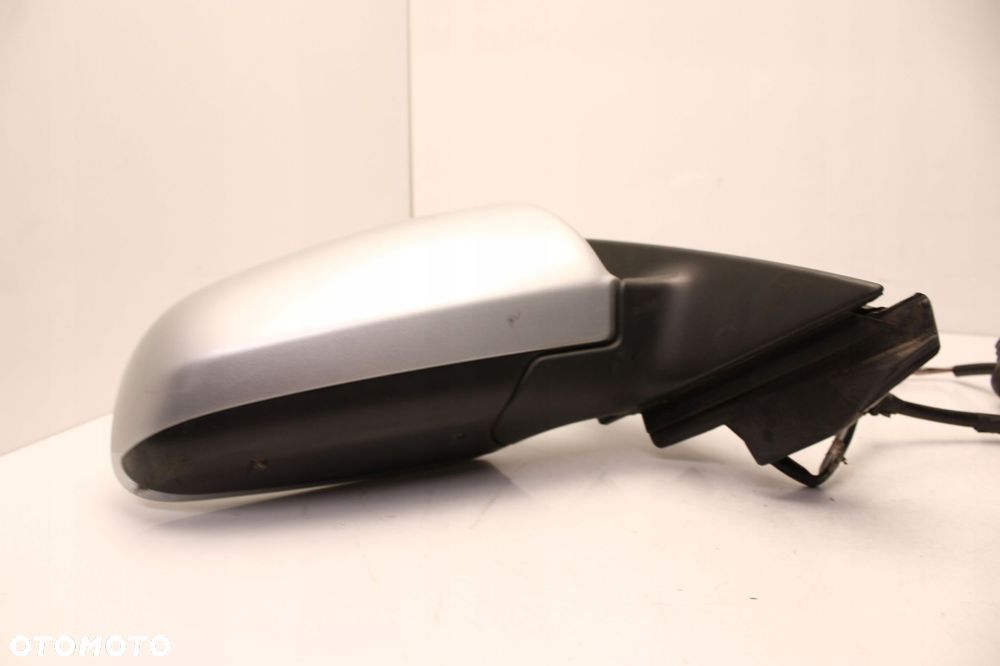 audi a3 8p 5 pin 03r- lusterko prawe zewnętrzne ly7w - 4