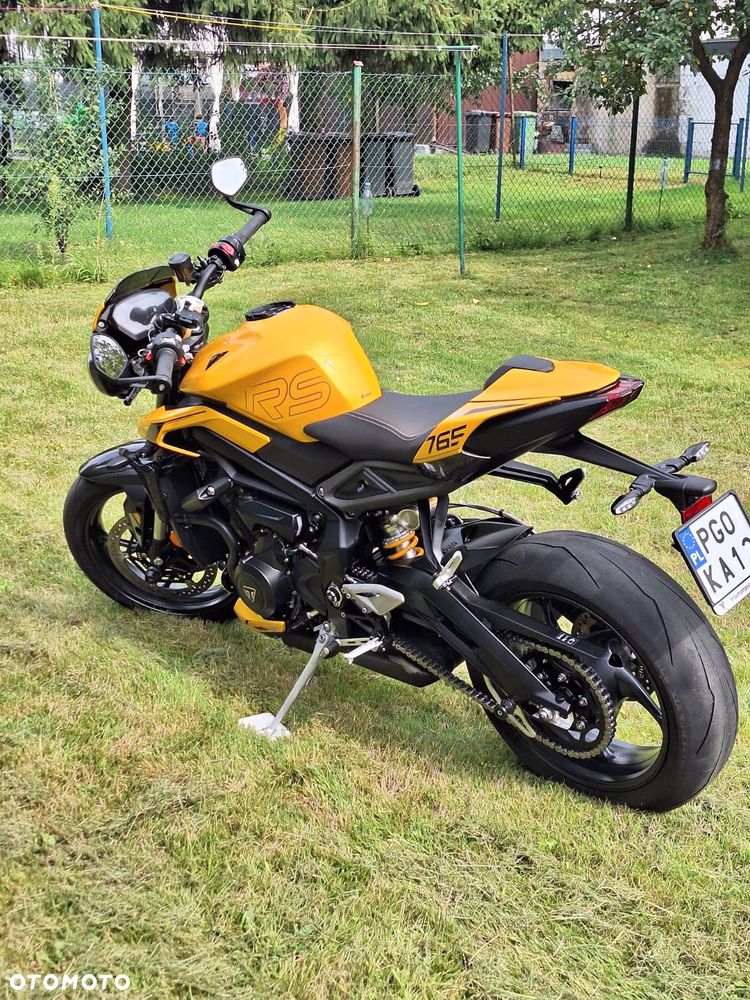 Triumph Street Triple - 15