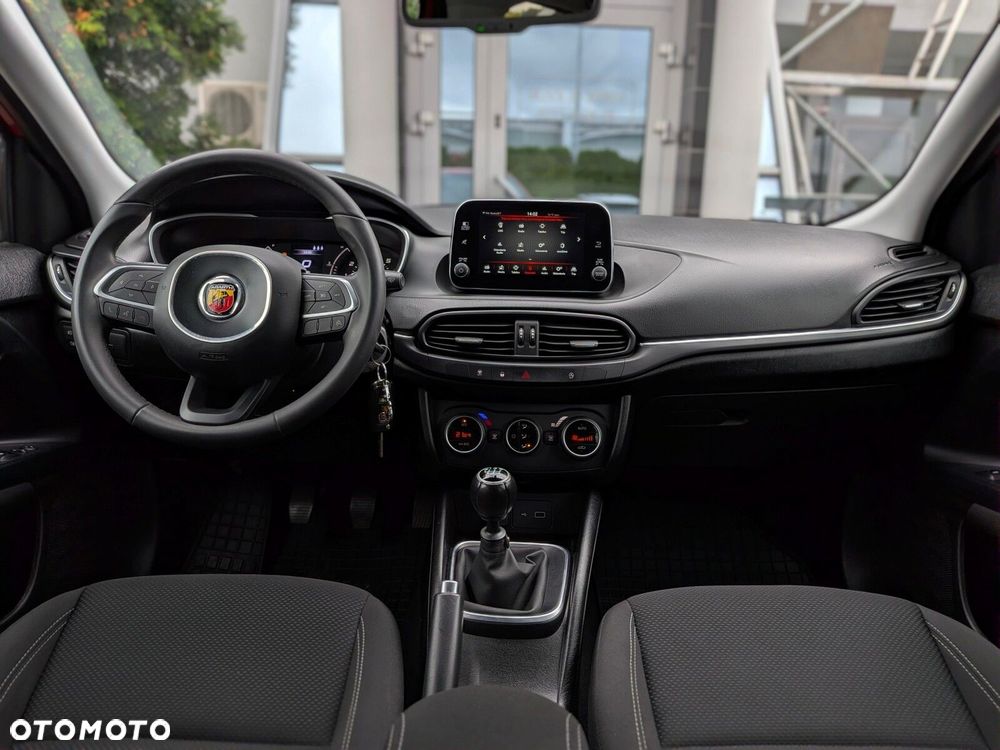 Fiat Tipo 1.4 T-Jet 16v Lounge EU6 - 17