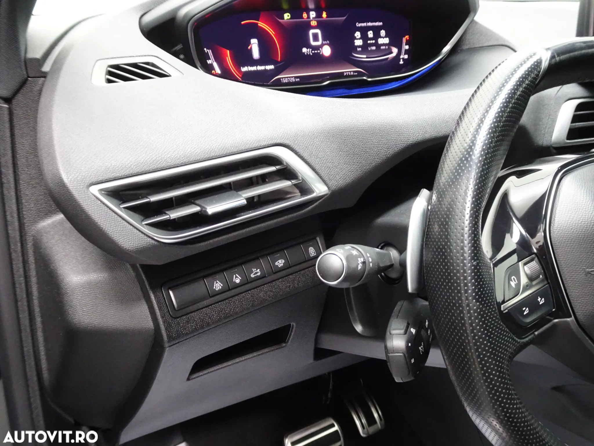 Peugeot 5008 1.5 BlueHDI s&s EAT8 GT-Line - 32