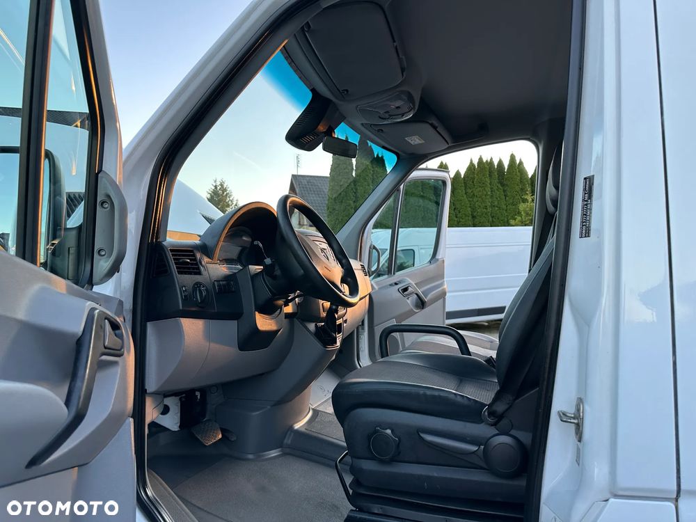 Mercedes-Benz SPRINTER 319 CDI 4X4 V6 190 KM 9 OSOBOWY - 19