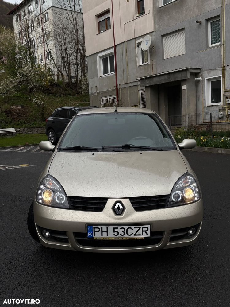 Renault Symbol - 2