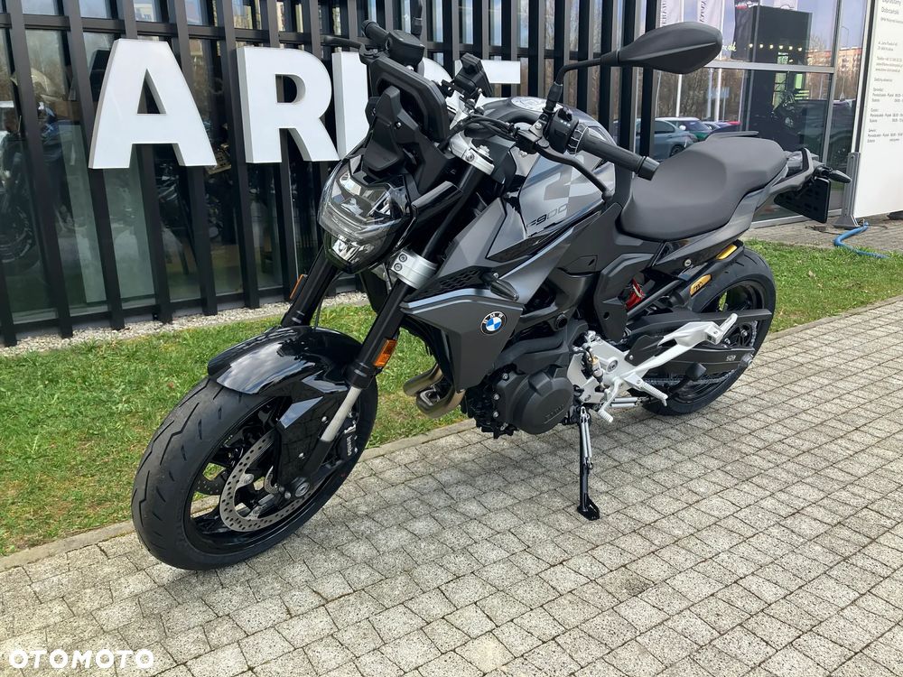 BMW R - 6