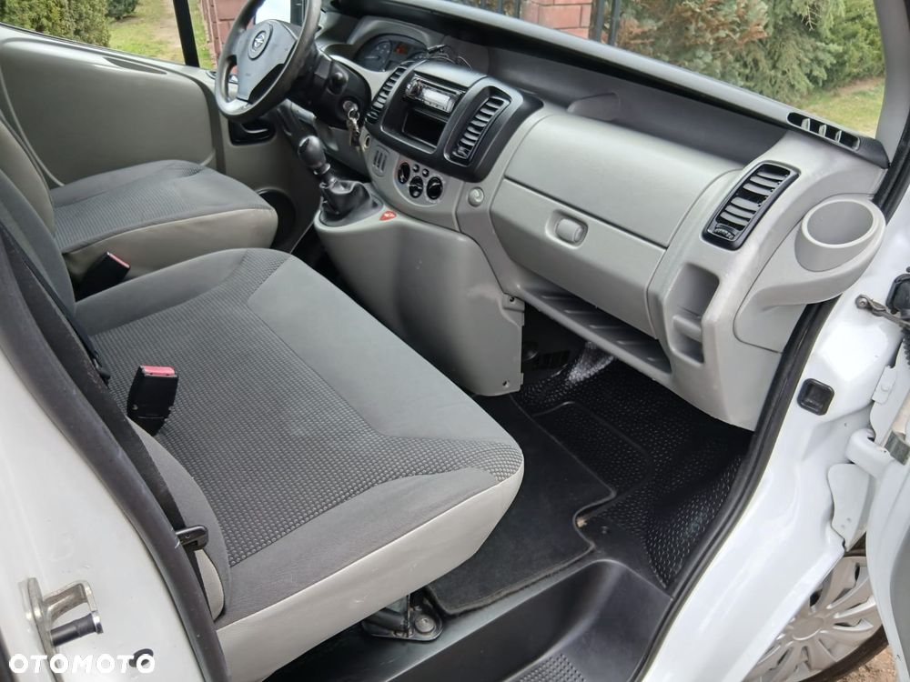 Opel VIVARO - 33