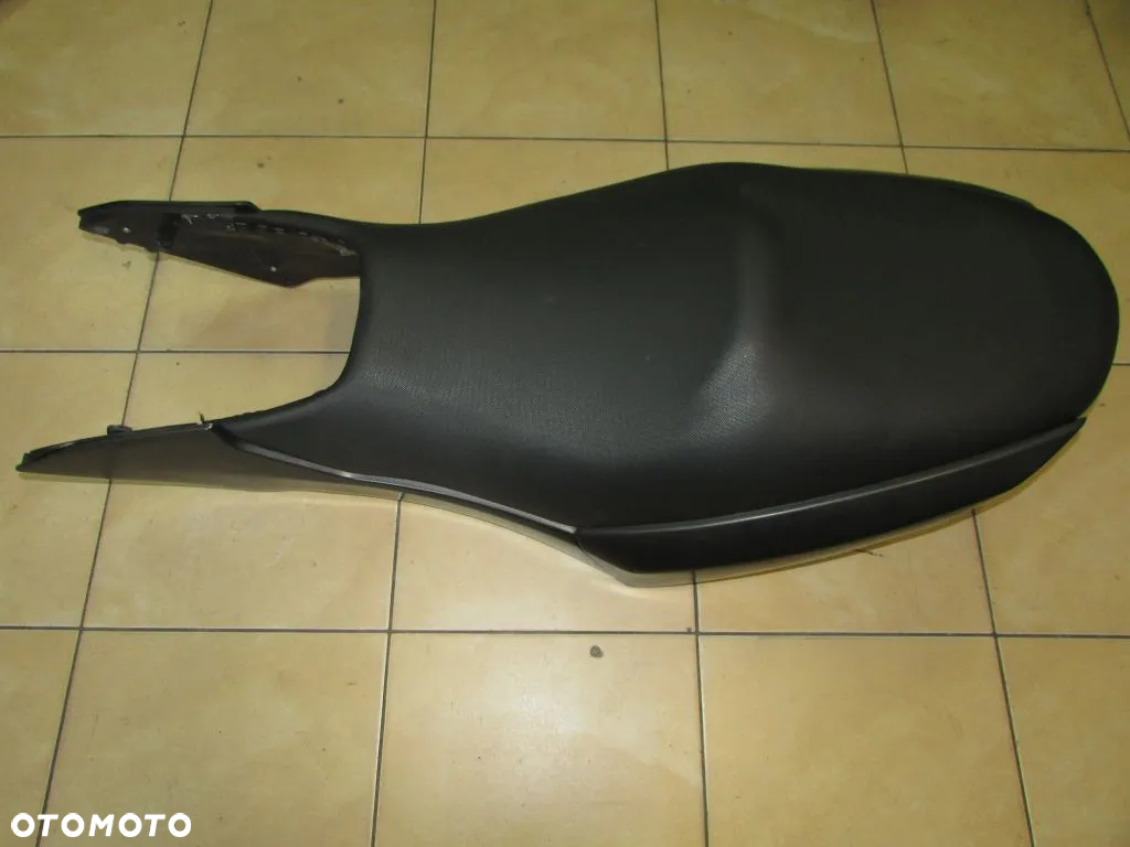 Aprilia RST 1000 Futura siedzenie kanapa fotel - 2