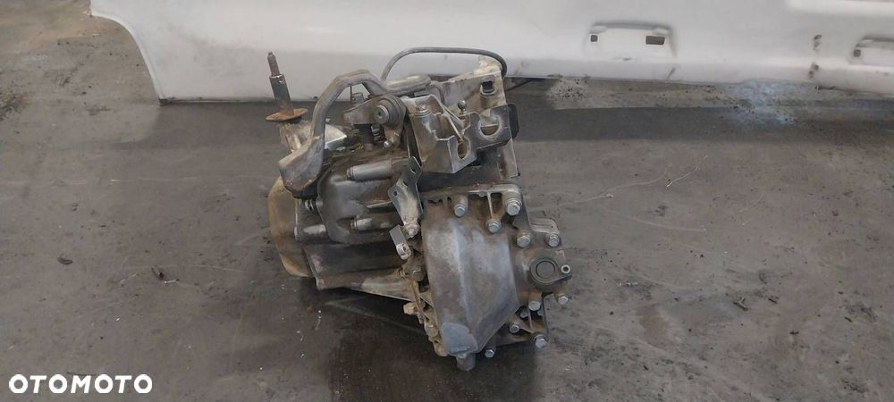 SKRZYNIA BIEGÓW CITROEN C8 2.0 HDI MANUAL 5 BIEGÓW 20LM24 - 3
