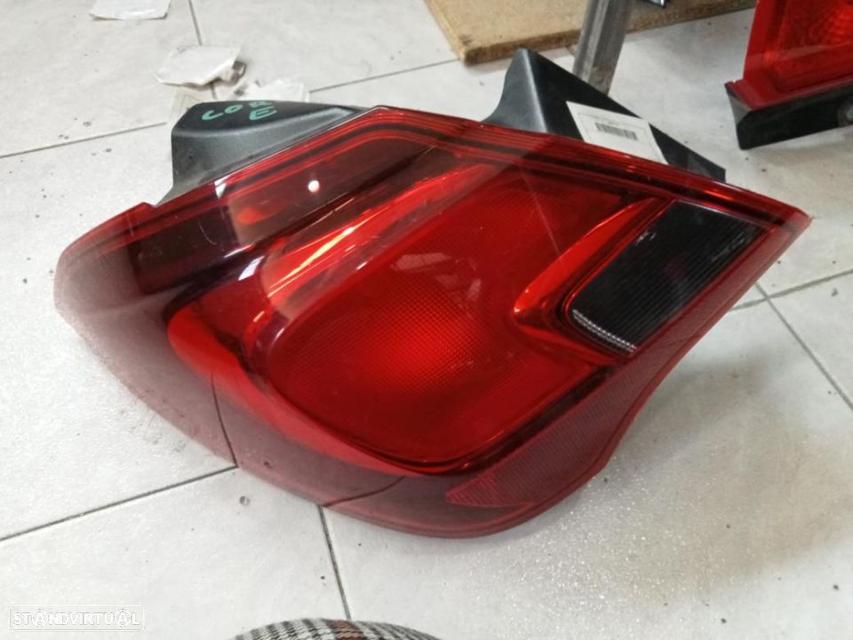 Farolim esquerdo Opel Corsa E / 39068622 - 1