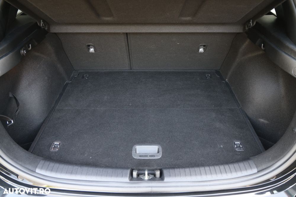 Kia Ceed - 27