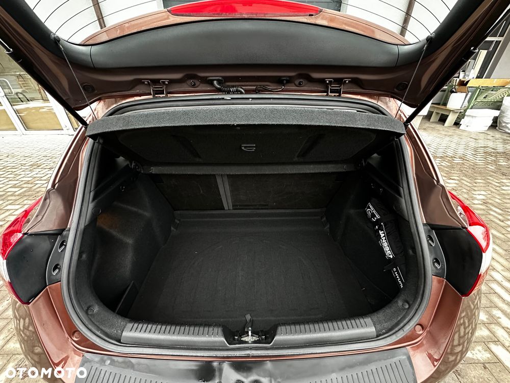 Hyundai i30 1.4 Premium - 23