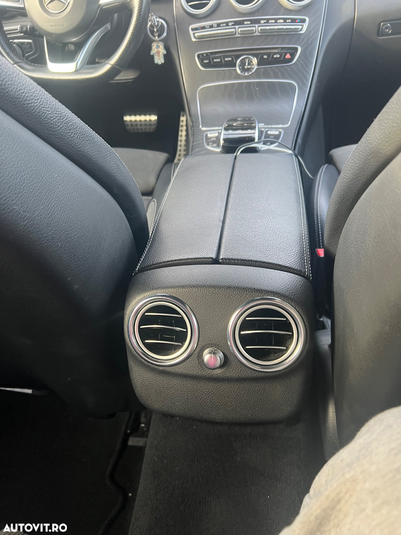 Mercedes-Benz C - 7