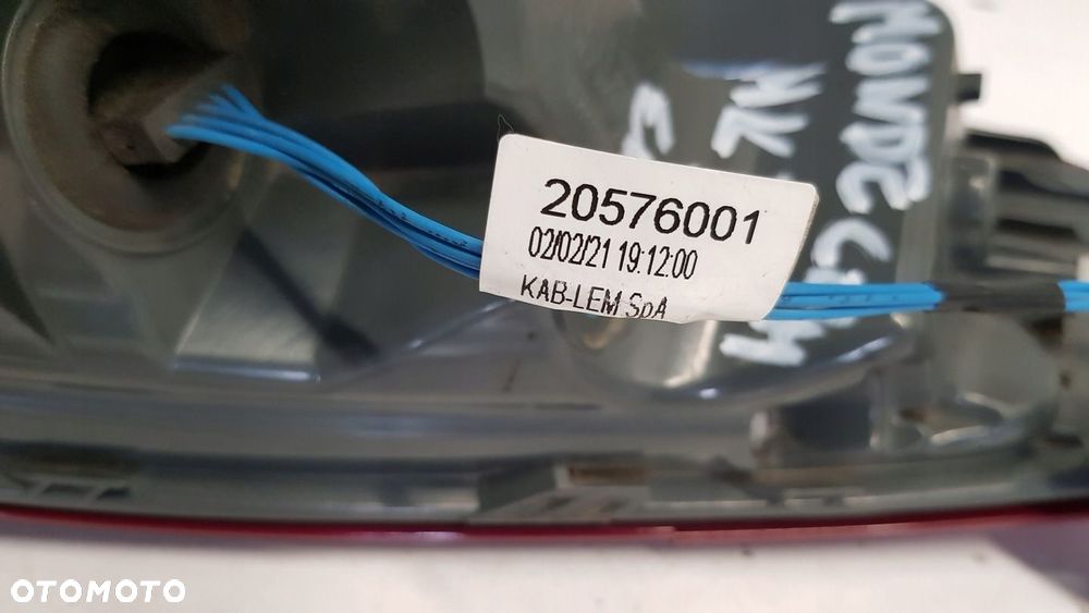 lampa prawy tył Ford Mondeo mk5 kombi - 9