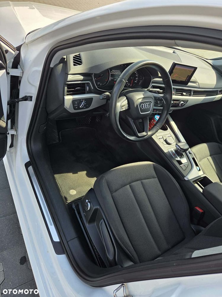 Audi A4 Avant 2.0 TDI S tronic - 5