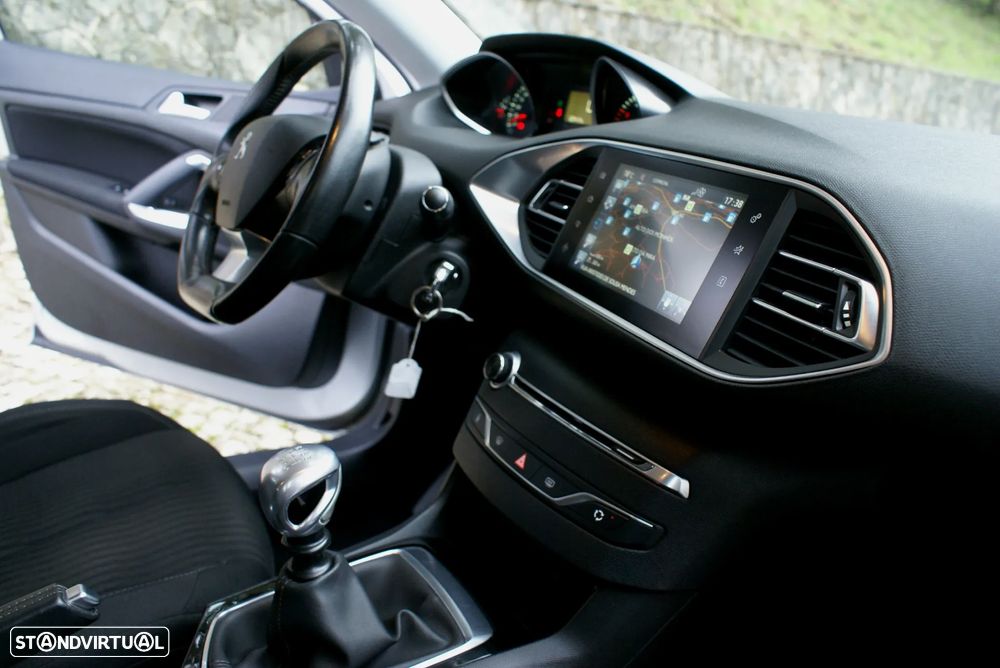 Peugeot 308 SW 1.6 BlueHDi Active J17 - 19