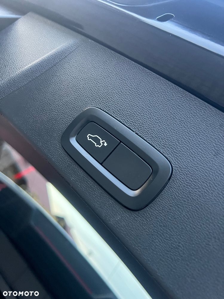 Volvo XC 40 D3 Momentum Pro - 19