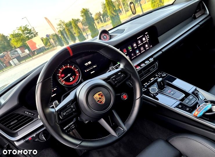 Porsche 911 Carrera PDK - 22