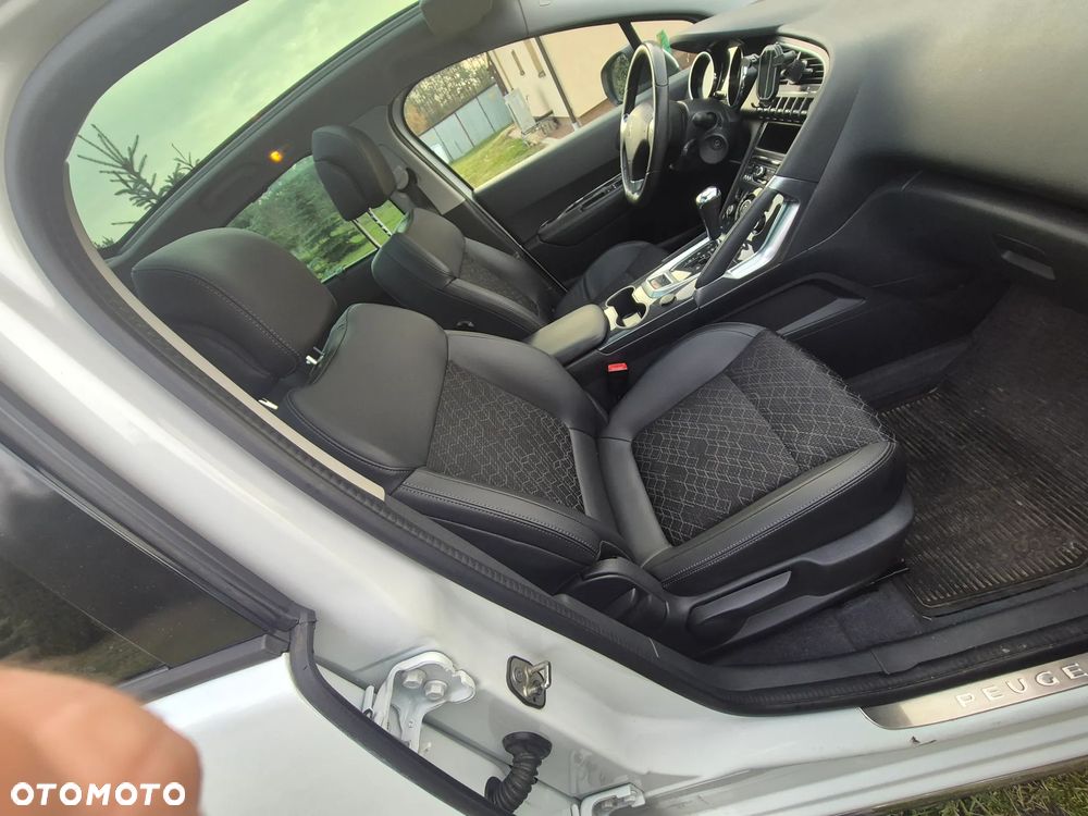 Peugeot 3008 THP 165 EAT6 Stop & Start Allure - 14