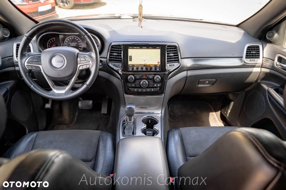 Jeep Grand Cherokee - 13