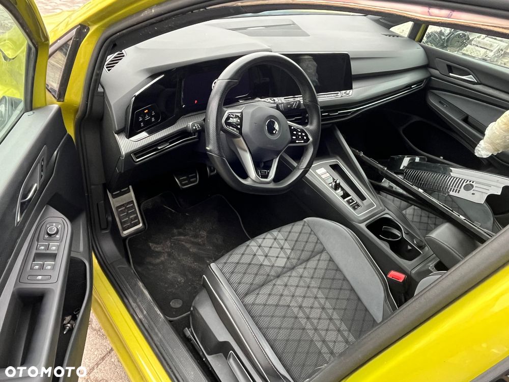 Volkswagen Golf 1.5 eTSI OPF DSG R-Line - 9