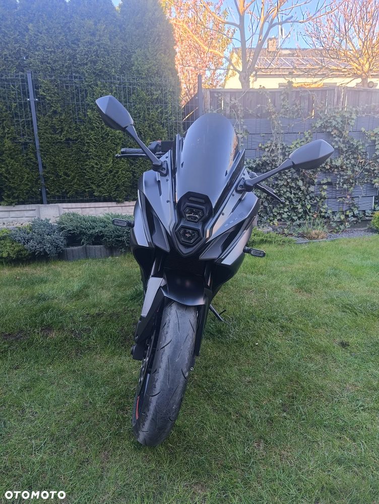 Suzuki GSX-R - 2