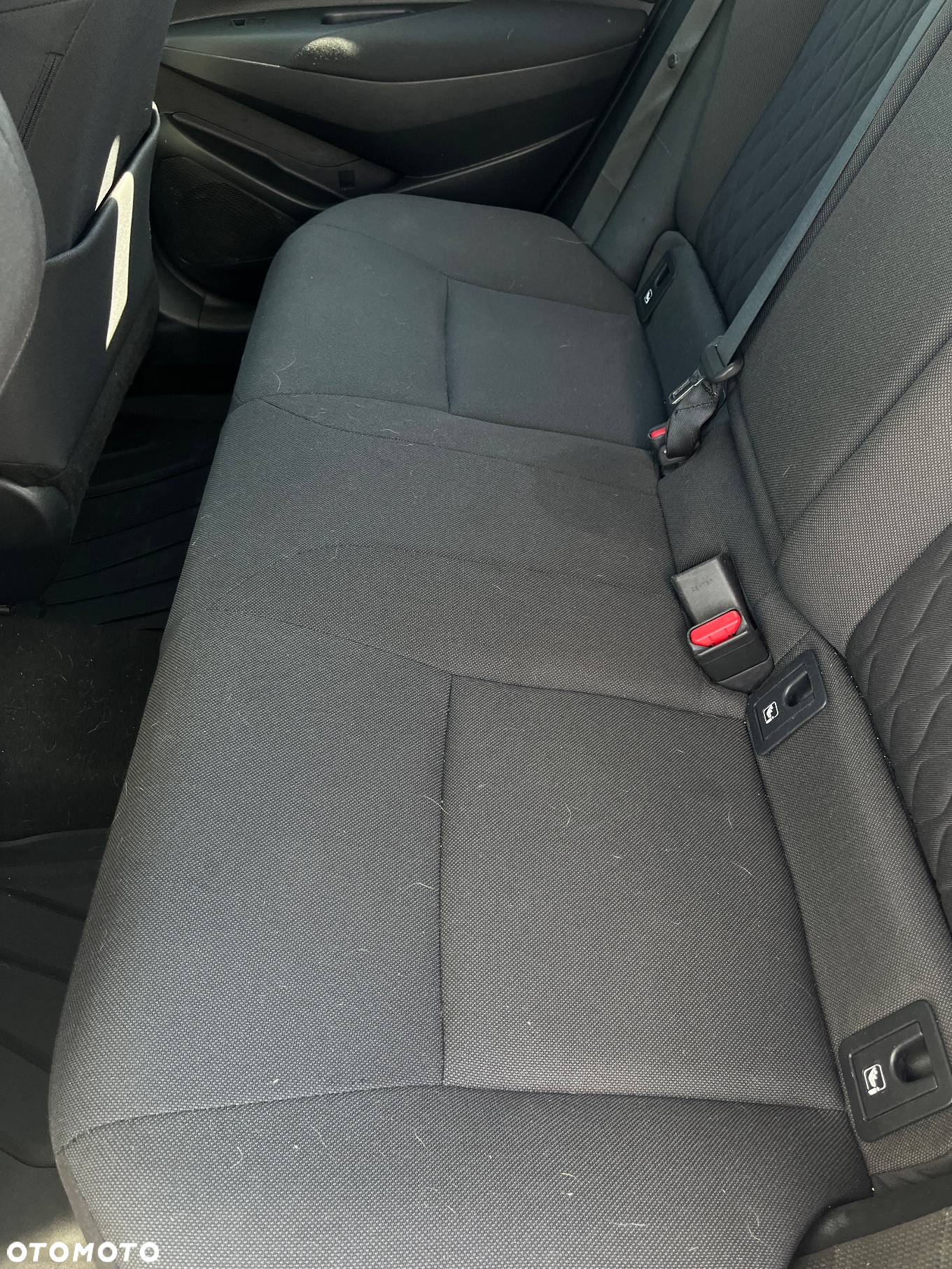 Toyota Corolla 1.8 Hybrid Comfort - 17