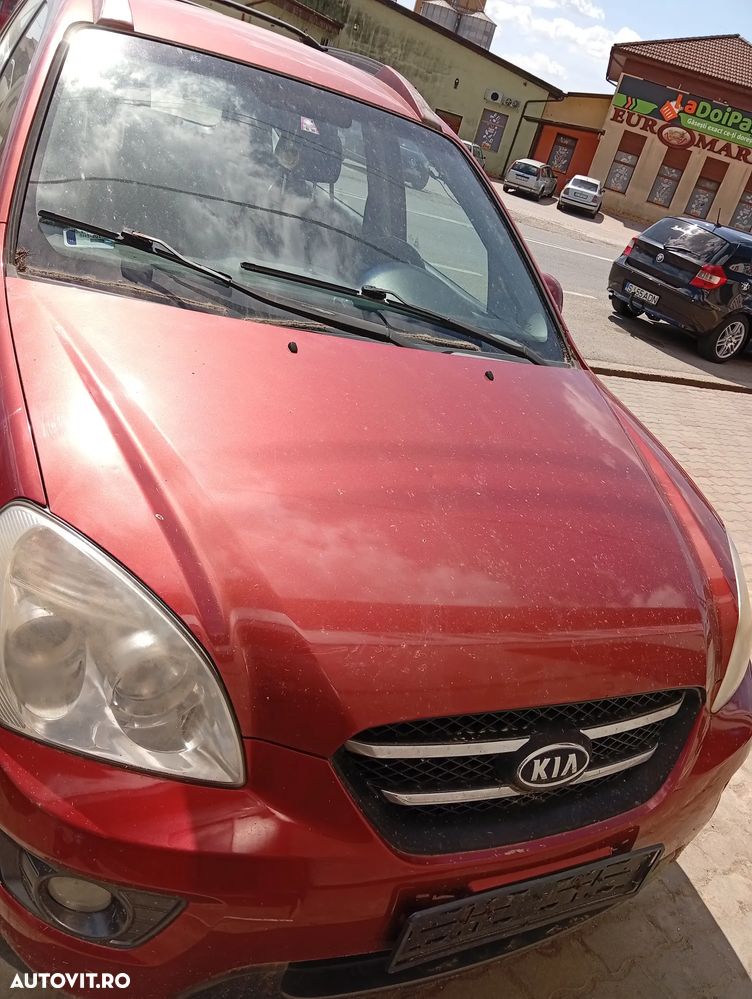 Dezmembrez  KIA CARENS 2008 2.0 CRDI 140 CP E4 - 2