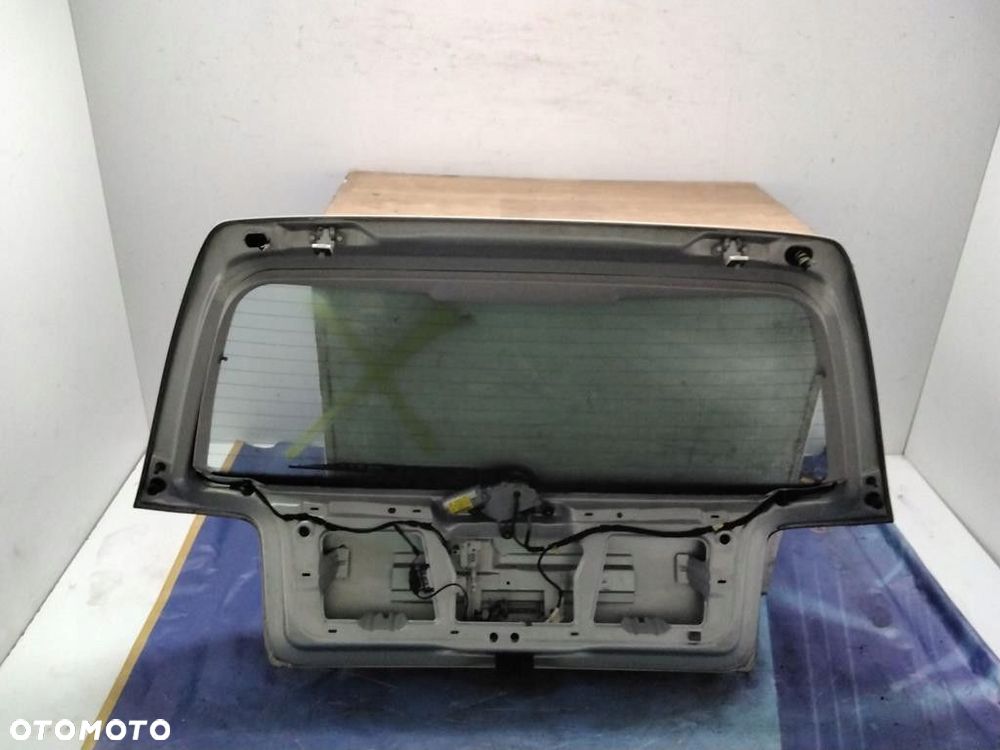 vw golf 4 hb tylna klapa - 2