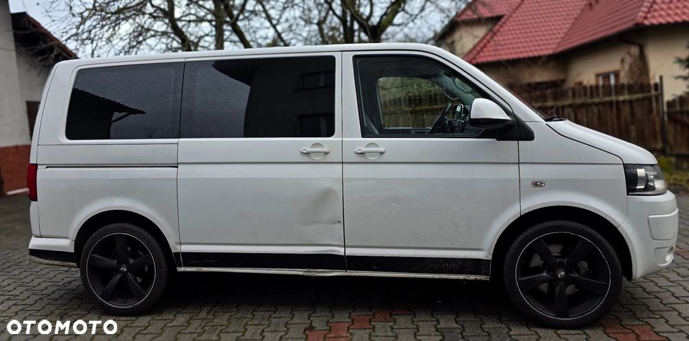 Volkswagen Multivan - 5