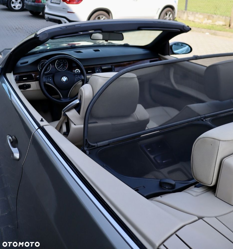 BMW Seria 3 335i - 13