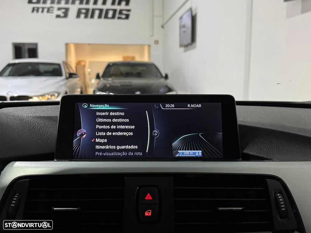 BMW 320 d Pack M - 24