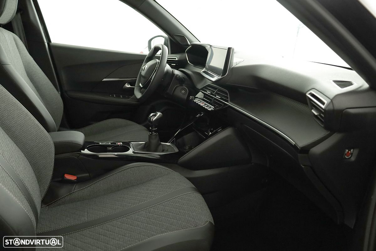 Peugeot 2008 1.2 PureTech Allure - 21
