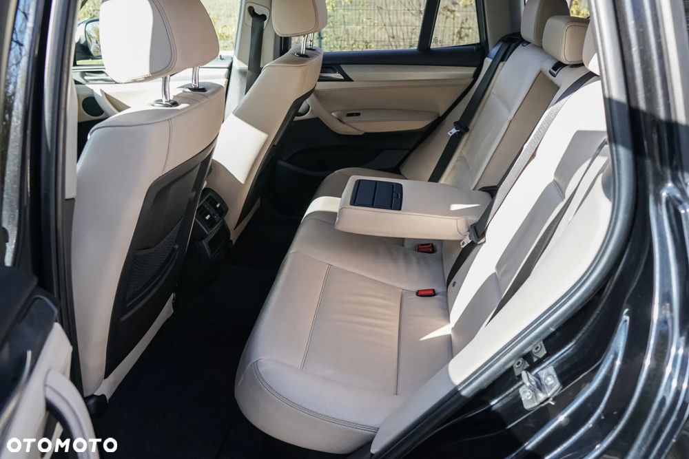 BMW X3 xDrive20d - 17