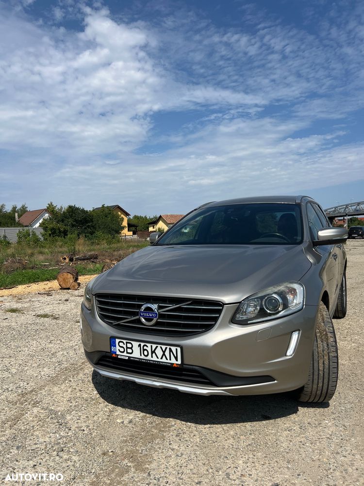 Volvo XC 60 D5AWD Momentum - 9