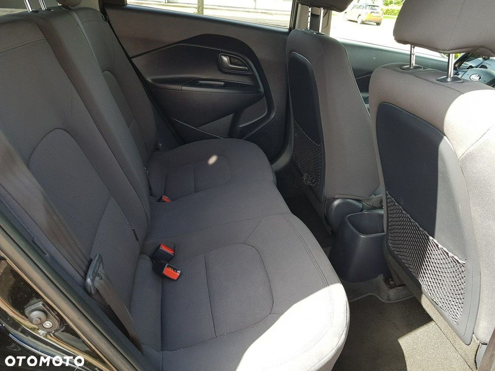 Kia Rio 1.4 Fifa World Cup Edition - 15