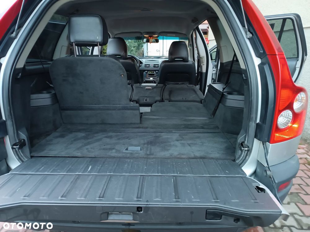 Volvo XC 90 2.4 D5 - 17