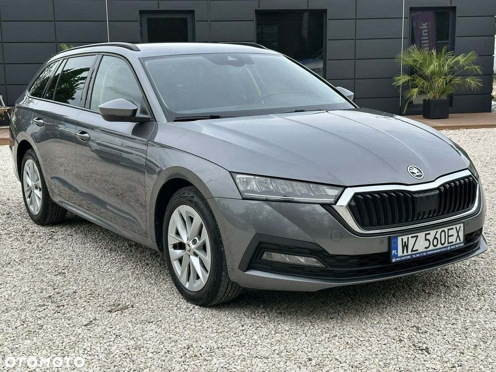 Skoda Octavia 2.0 TDI Ambition DSG - 1