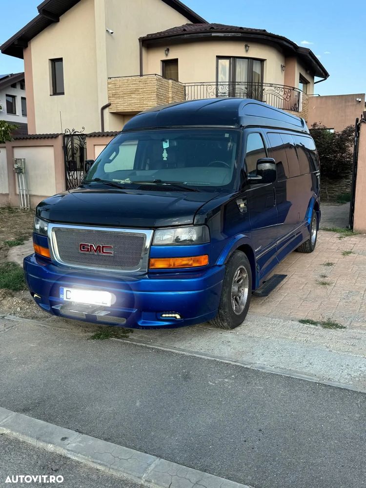 GMC Savana - 2