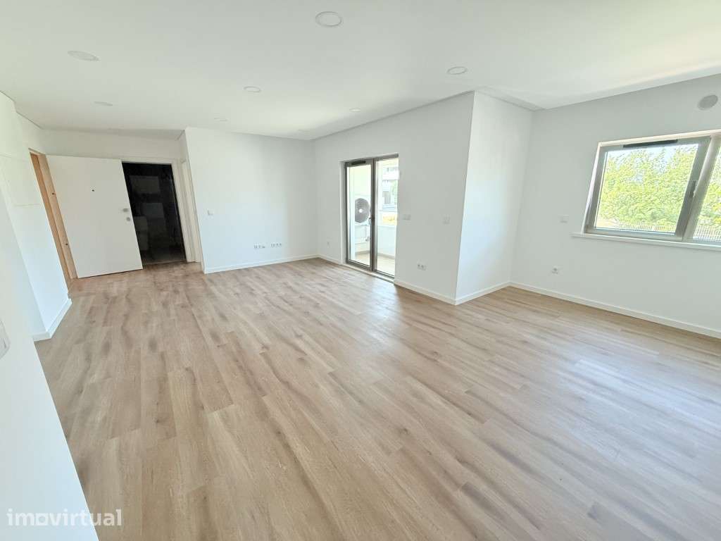 Apartamento T1 Arrendamento Aveiro > Glória e Vera Cruz - Grande imagem: 2/12