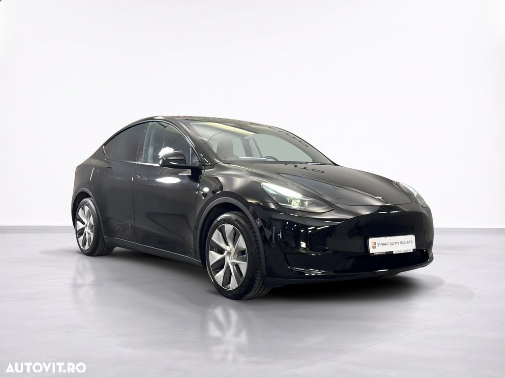 Tesla Model Y RWD - 8