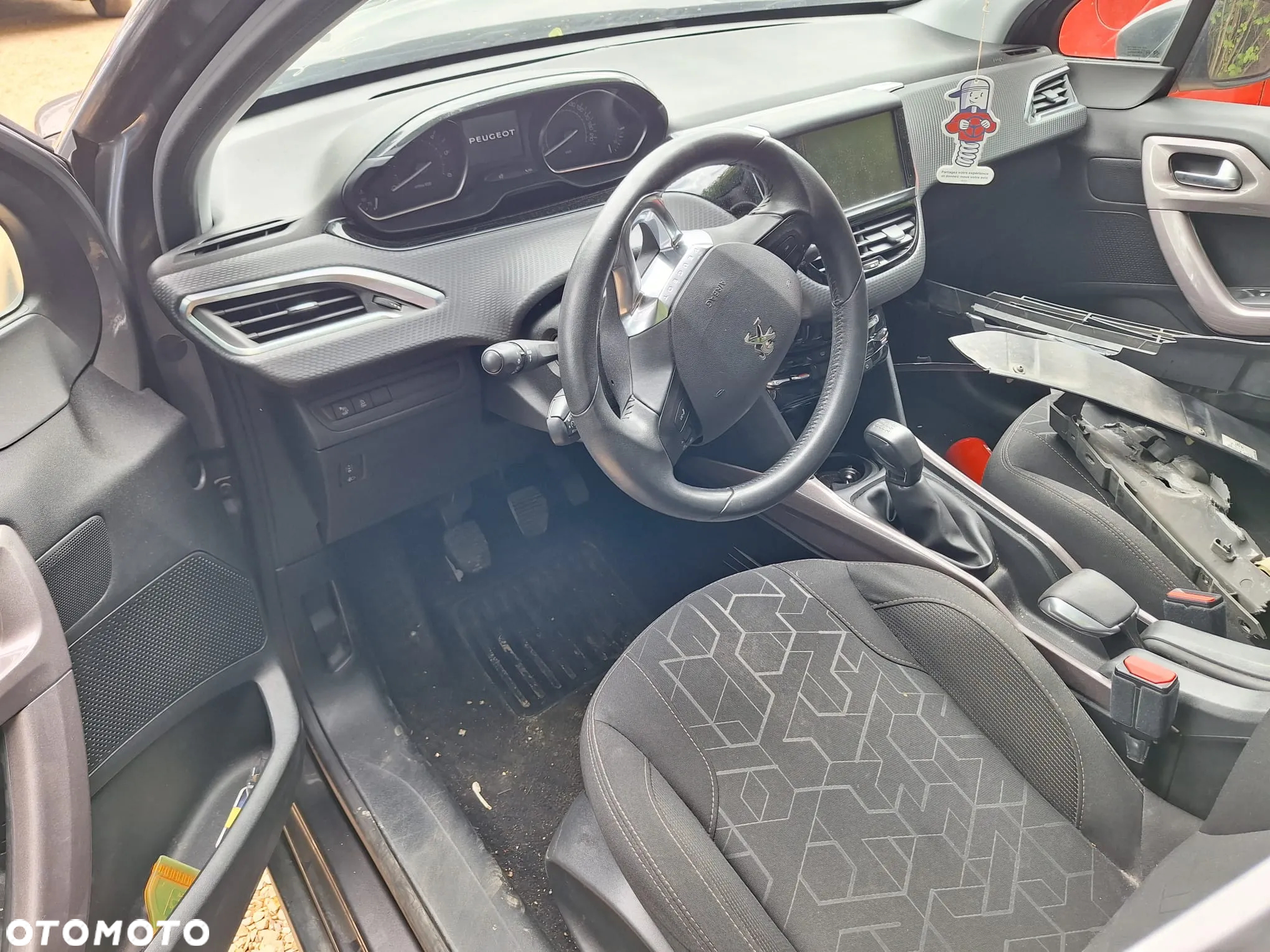 Peugeot 2008 1.6 BlueHDi Active - 6