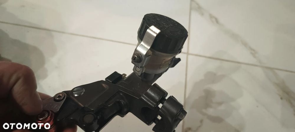 HONDA CBR 1000RR SC57B Zbiornik Bak Pompka Paliwa Pompka Sprzęgła Licznik - 13